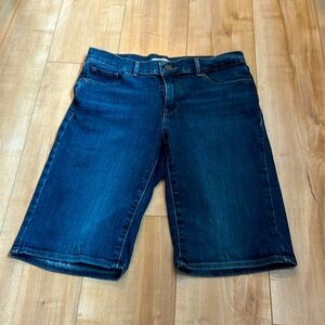 Levi Bermuda shorts size 26